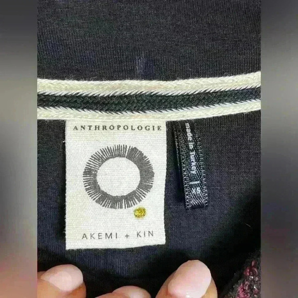 Akemi+Kin Celeste Metallic Burgundy Sweater Top - Picture 6 of 10